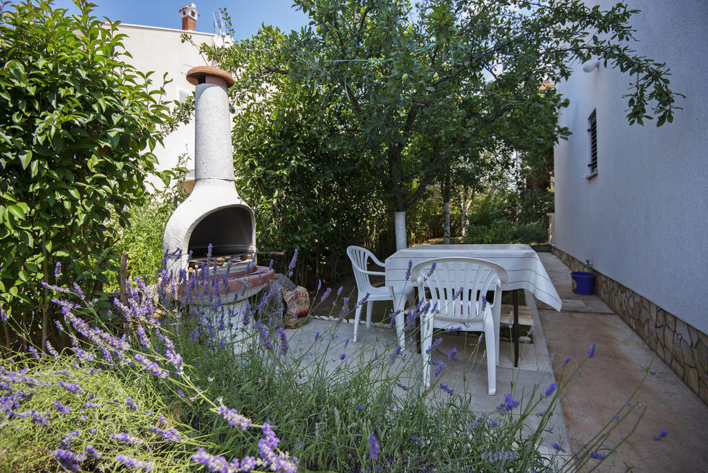 Apartments Petrcane Welcome Экстерьер фото