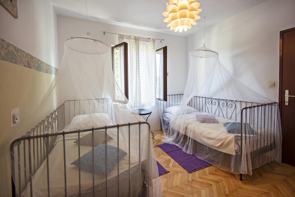 Apartments Petrcane Welcome Номер фото